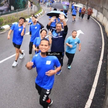 Runner Photo 7948200