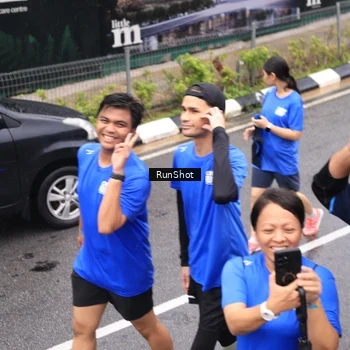 Runner Photo 7948212