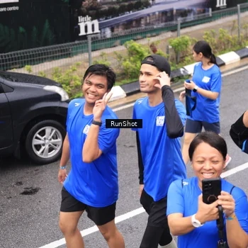 Runner Photo 7948214