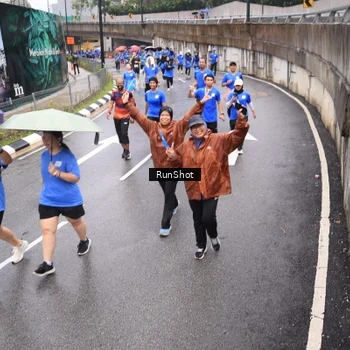 Runner Photo 7948278