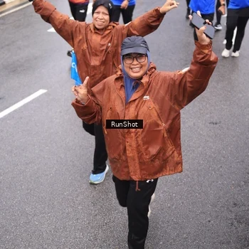 Runner Photo 7948295