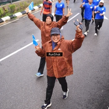 Runner Photo 7948297