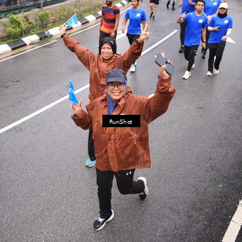 Runner Photo 7948298