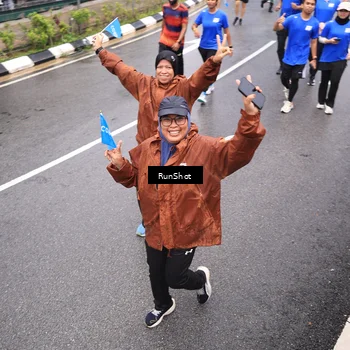 Runner Photo 7948300