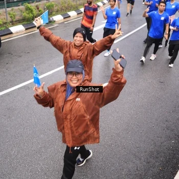 Runner Photo 7948302