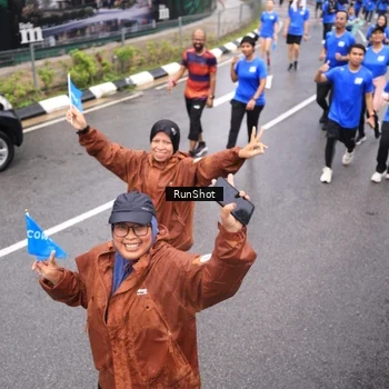 Runner Photo 7948303