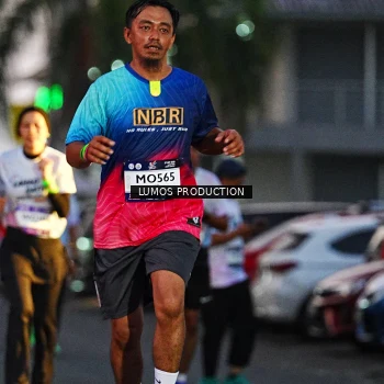 Runner Photo 7948308