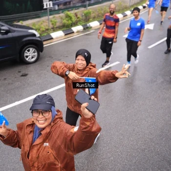 Runner Photo 7948315