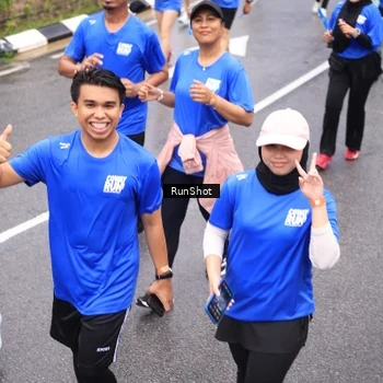 Runner Photo 7948343