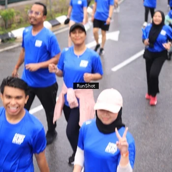 Runner Photo 7948344