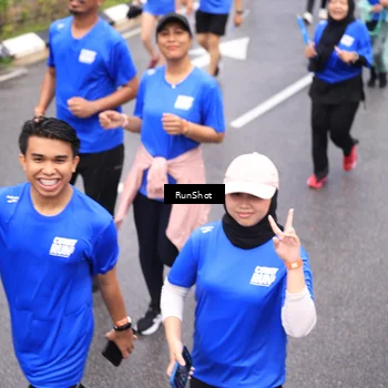 Runner Photo 7948346