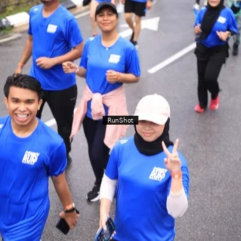 Runner Photo 7948349
