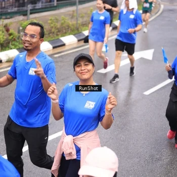 Runner Photo 7948351