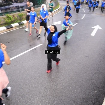 Runner Photo 7948363