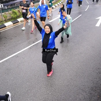 Runner Photo 7948371
