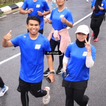 Runner Photo 7948376