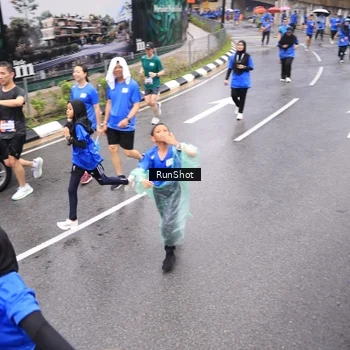 Runner Photo 7948383