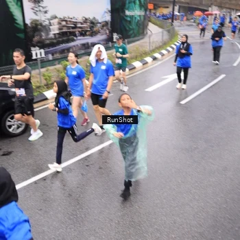 Runner Photo 7948384