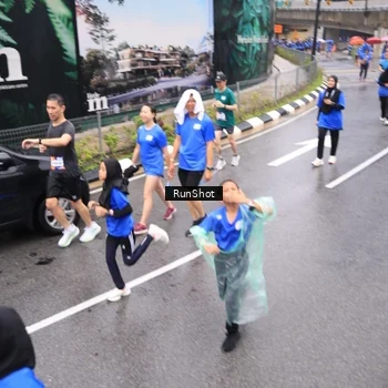 Runner Photo 7948386