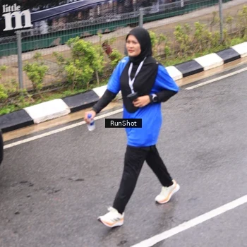 Runner Photo 7948415