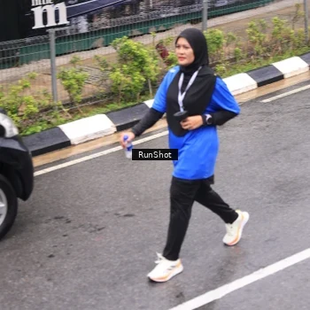 Runner Photo 7948417