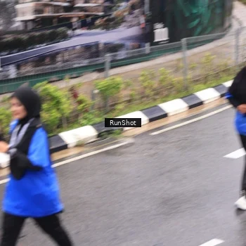 Runner Photo 7948422