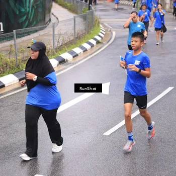 Runner Photo 7948429