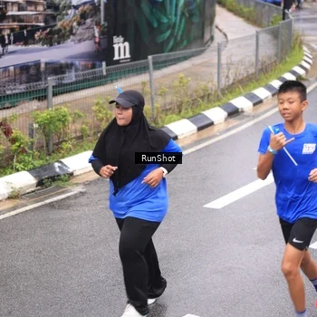 Runner Photo 7948434