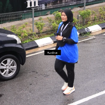 Runner Photo 7948436