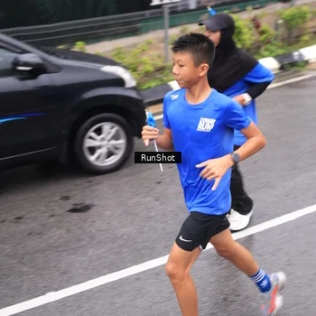 Runner Photo 7948443