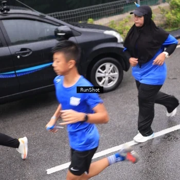 Runner Photo 7948447