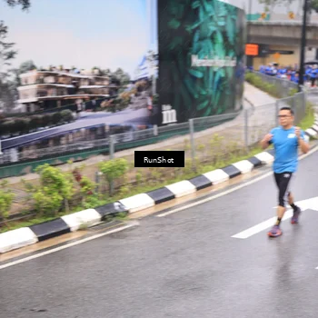 Runner Photo 7948460