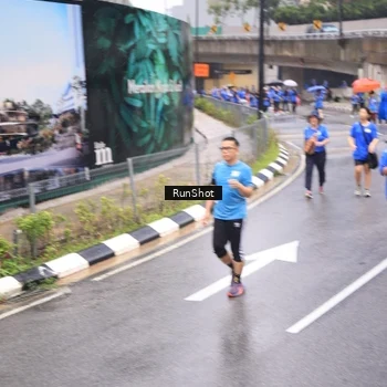 Runner Photo 7948461
