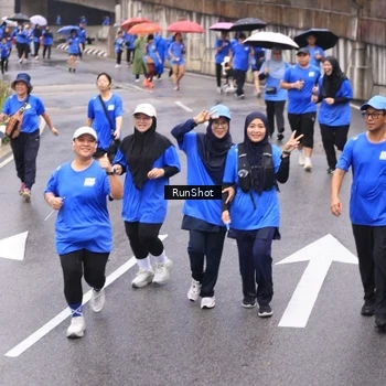 Runner Photo 7948476