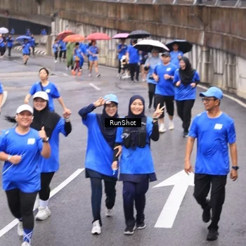 Runner Photo 7948477