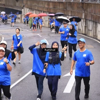 Runner Photo 7948479
