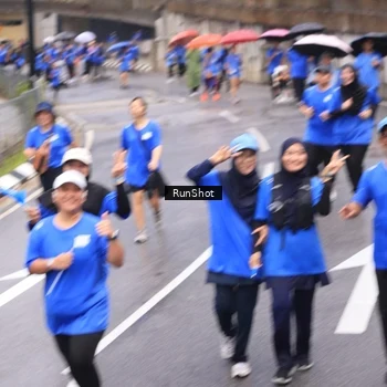 Runner Photo 7948480