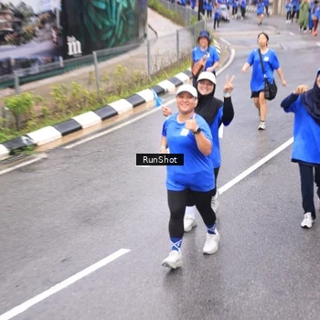 Runner Photo 7948484