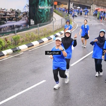 Runner Photo 7948486