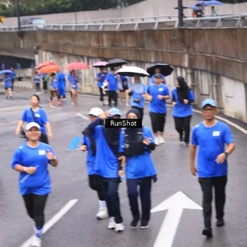 Runner Photo 7948488