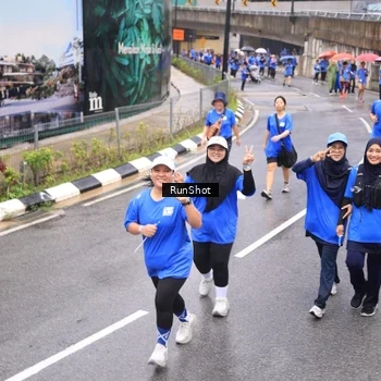 Runner Photo 7948489