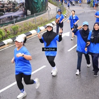 Runner Photo 7948494