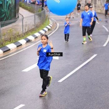 Runner Photo 7948497