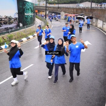 Runner Photo 7948498