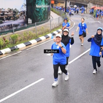 Runner Photo 7948502