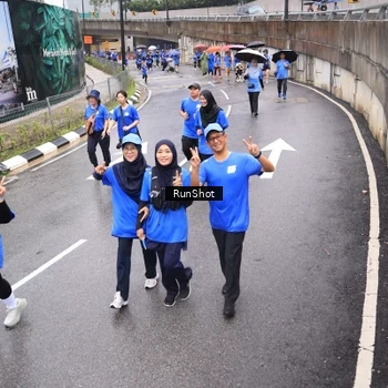 Runner Photo 7948504