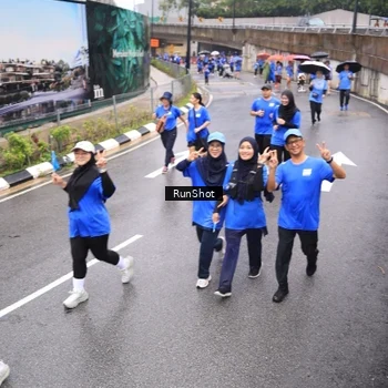 Runner Photo 7948510