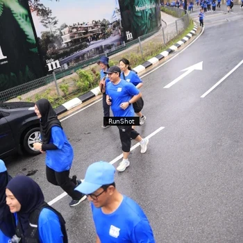 Runner Photo 7948521