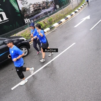 Runner Photo 7948533