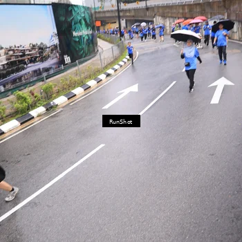 Runner Photo 7948535